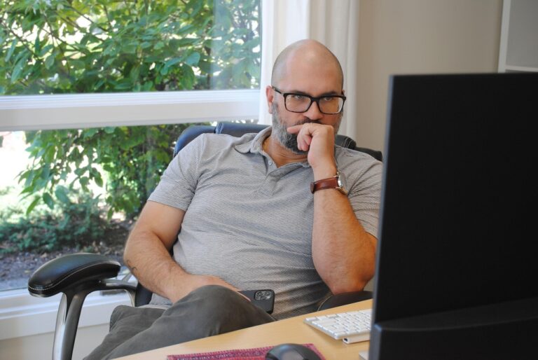 Read more about the article Why Computational Thinking Matters for Today’s STEM Students